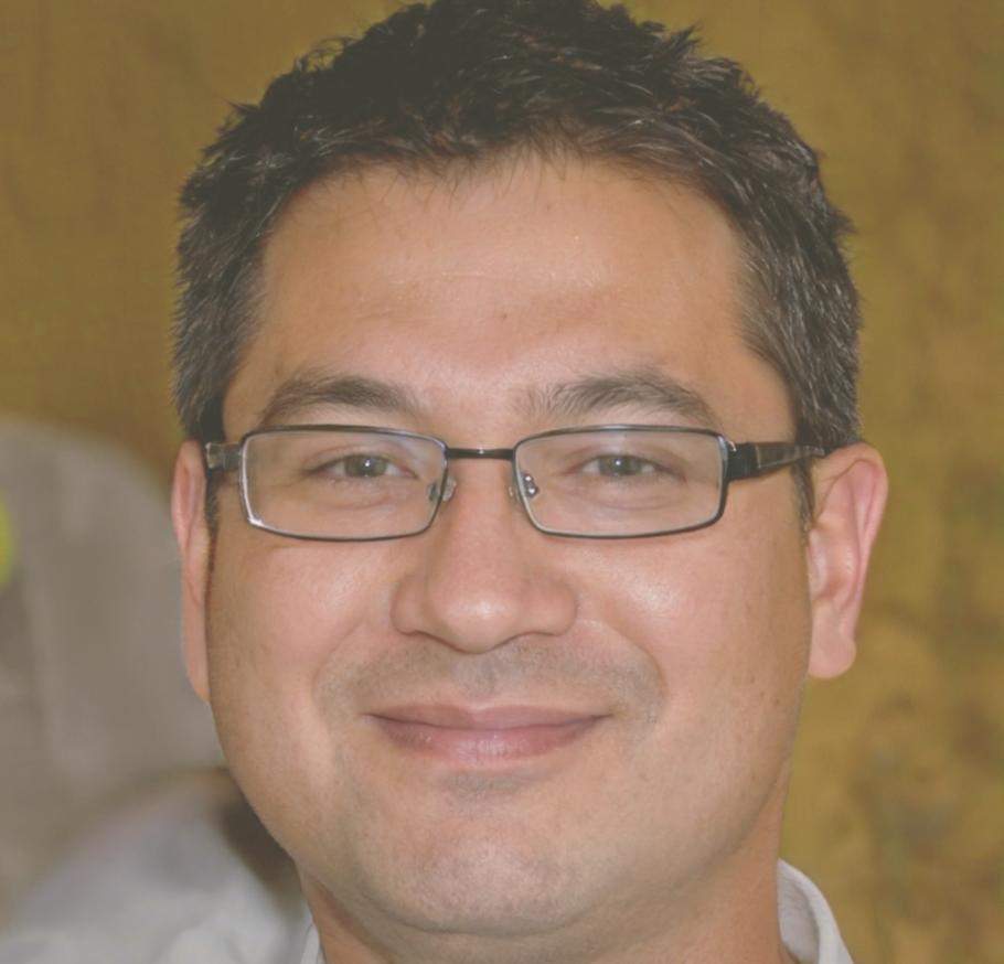 Преподаватель Димитрис Карагианнис