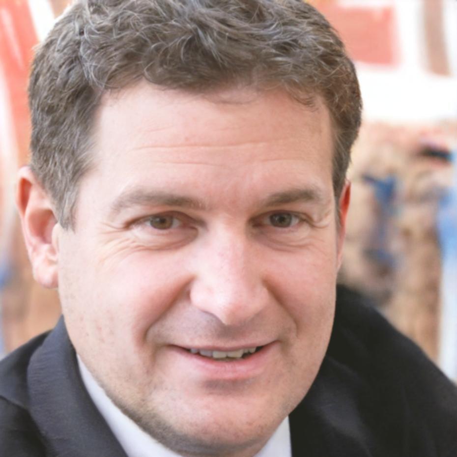 Преподаватель Янис Петропулос